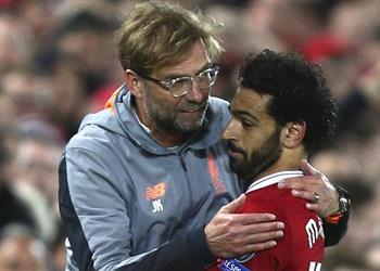 مستقبل محمد صلاح يحدد قرار كلوب بشأن جناح برشلونة