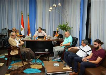 صور عدلي القيعي يظهر في نادي الشمس لحسم صفقة الأهلي الجديدة