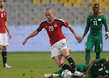 حمادة طلبة لعبت نصف نهائي الكأس مصابا وجواز سفري مع منتخب مصر