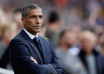 مدرب برايتون يجيب من الأفضل محمد صلاح أم دي بروين