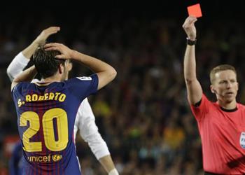 برشلونة يتخذ قرار ا تجاه عقوبة روبيرتو