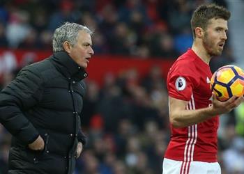 مورينيو يشيد بصفات كاريك مع مانشستر يونايتد