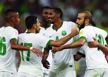 السعودية تهزم الجزائر بهدفين وديا