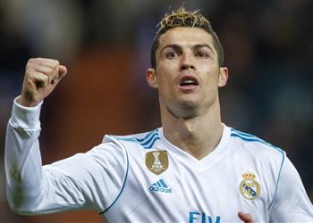 ظهير ليفربول يبدي جاهزيته لمواجهة رونالدو بنهائي دوري أبطال أوروبا