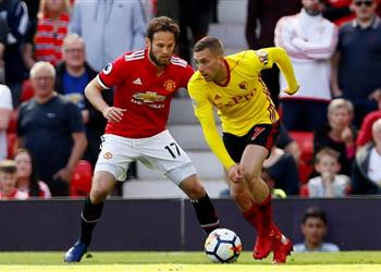 دولوفيو يوضح موقفه من الاستمرار مع برشلونة