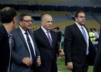 أبوريدة يهنئ الزمالك بعد التتويج ببطولة كأس مصر ويشيد بـ فاروق