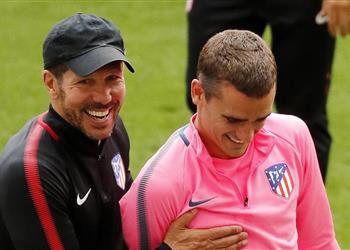 سيميوني ينصح جريزمان بشأن انتقاله لبرشلونة