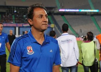 أيوب يعقد اجتماعا مهما مع لاعبي الأهلي قبل المران