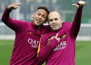 إنييستا يوجه نصيحة لبرشلونة بشأن مستقبل نيمار