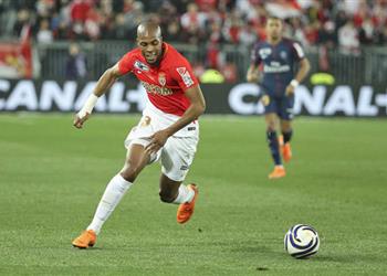 مانشستر يونايتد يقترب من حسم أولى صفقاته الصيفية