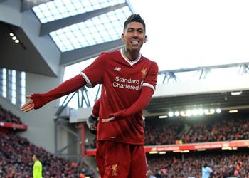 فيرمينو يكشف عن مثله الأعلى البرازيلي وتغيير مركزه بالملعب