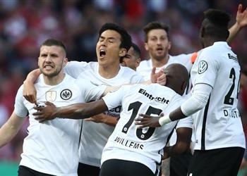 فيديو فرانفكورت يظفر بكأس ألمانيا من بايرن ميونخ