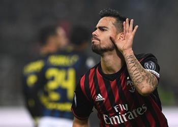 هدف ليفربول يجتمع مع ميلان لبحث مستقبله