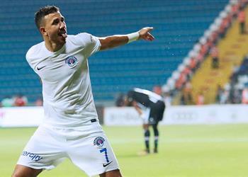 تريزيجيه في التشكيلة المثالية لموسم الدوري التركي