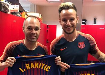 راكيتيتش يعلق على رحيل إنييستا عن برشلونة