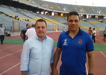 بن عون يؤازر الأهلي قبل مواجهة الترجي