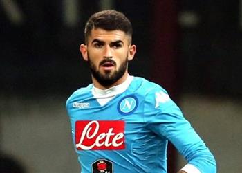 وكيل لاعب نابولي يصدم أندية إنجلترا