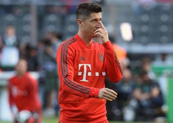 ليفاندوفيسكي يتمرد على بايرن ميونخ بتخطيط من وكيله