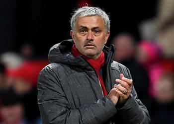 مانشستر يونايتد يقترب من إعلان صفقته الصيفية الأولى