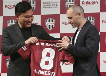 إنييستا يكشف سبب انضمامه للدوري الياباني