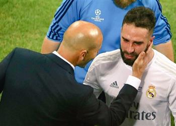 زيدان عن إصابة كارفاخال ظل يبكي في غرفة خلع الملابس