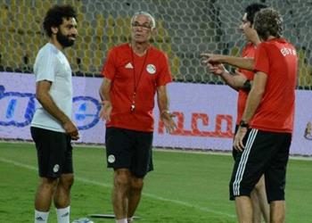 كوبر يفاضل بين ثنائي الأهلي حال تأكد غياب محمد صلاح عن كأس العالم