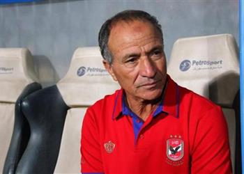 الخطيب يجتمع مع مدير قطاع الناشئين بالأهلي لمناقشة منظومة عمل الجهاز