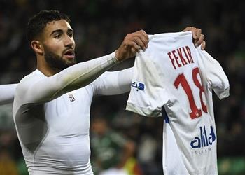 ليفربول يقدم أولى عروضه لضم نبيل فقير