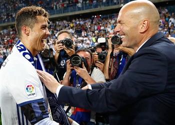 رونالدو يودع زيدان