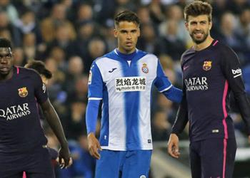 برشلونة يدخل مرحلة التفاوض الأخيرة لتجديد عقد مدافعه