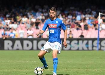 نابولي يحدد السعر النهائي لبيع جورجينيو لعملاقي مانشستر