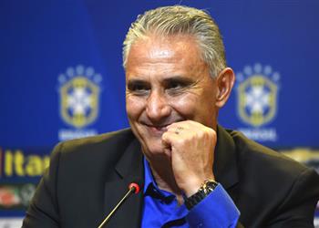 مدرب البرازيل يوضح رأيه تجاه اهتمام مانشستر يونايتد بضم لاعب شاختار