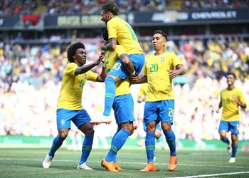 مودريتش يطالب نيمار بالانتقال لريال مدريد والبرازيلي يرد