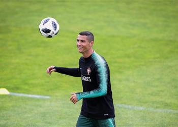 موتينيو يوضح مدى تأثر رونالدو بشائعات الرحيل عن ريال مدريد