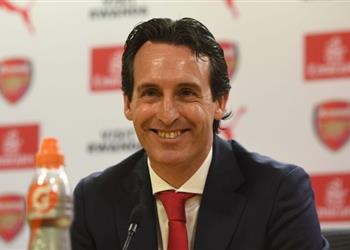 مدرب آرسنال يحرض لاعب مانشستر يونايتد على الرحيل