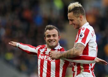 توتنهام ينافس ساوثهامبتون على لاعب ستوك سيتي