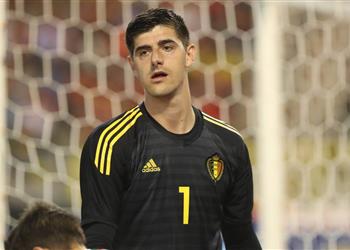 كورتوا ينتقد اتهام راموس بالتسبب في خسارة ليفربول وإصابة حارسه