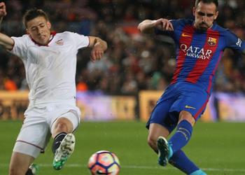 تطور جديد في صفقة مدافع إشبيلية وبرشلونة