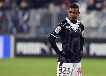 لاعب بوردو يصدم أندية إنجلترا