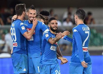 مانشستر يونايتد يتلقى ضربة قوية من لاعب نابولي