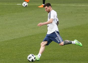 ميسي لسنا الم رشحين للفوز بكأس العالم