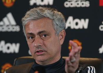 مانشستر يونايتد يخطط لتجديد عقد أحد نجومه