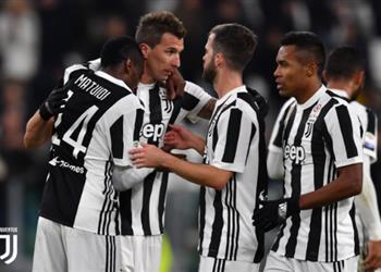 يوفنتوس يحصن نجمه من إغراءات برشلونة