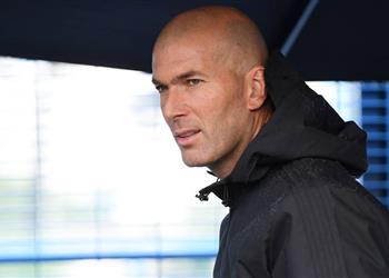 زيدان يزيد الغموض حول مستقبله