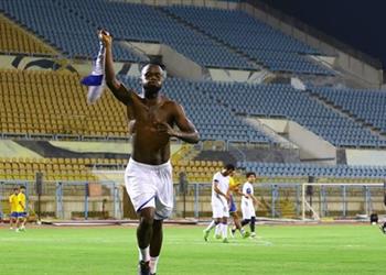 رسمي ا الإسماعيلي يضم صانع ألعاب نيجيري و هدف الوداد