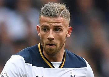 هدف مانشستر يونايتد يعلق على مستقبله