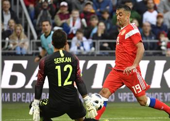 نجم روسيا يحذر مصر والسعودية قبل انطلاقة المونديال