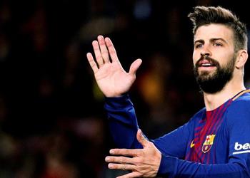 بيكيه يحرج إدارة برشلونة من جديد والسبب جريزمان