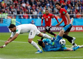 جماهير ليفربول تخلصوا من كاريوس ومينيوليه نريد الشناوي