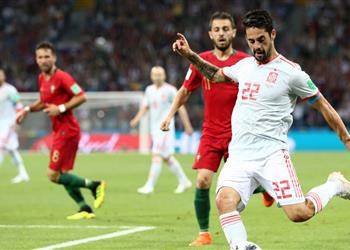 إيسكو يدافع عن دي خيا بعد هاتريك رونالدو